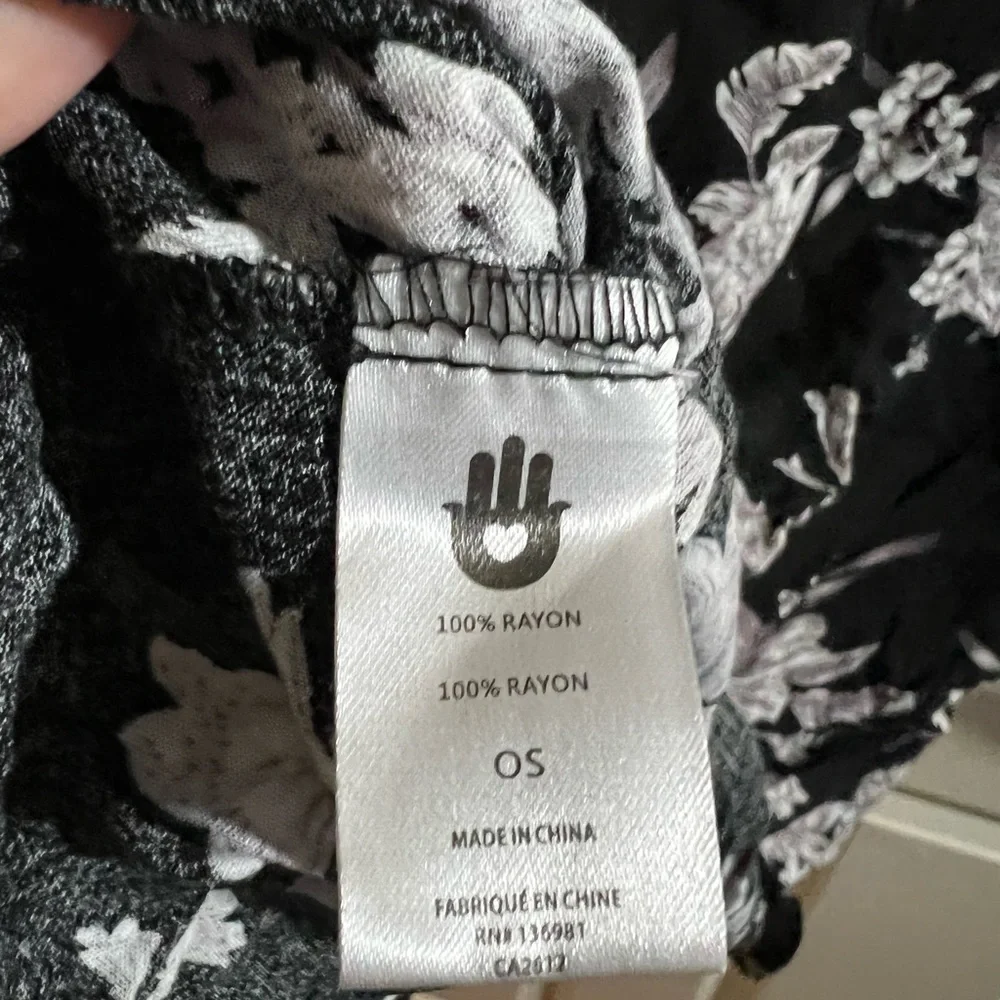 Spiritual Gangster One Size Floral Kimono - Picture 8 of 9